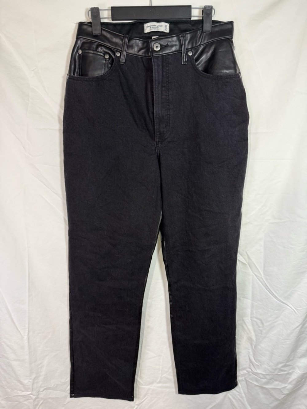 Abercrombie Curve Love‎ 90s Straight Ultra High Rise Faux Leather Jeans 30